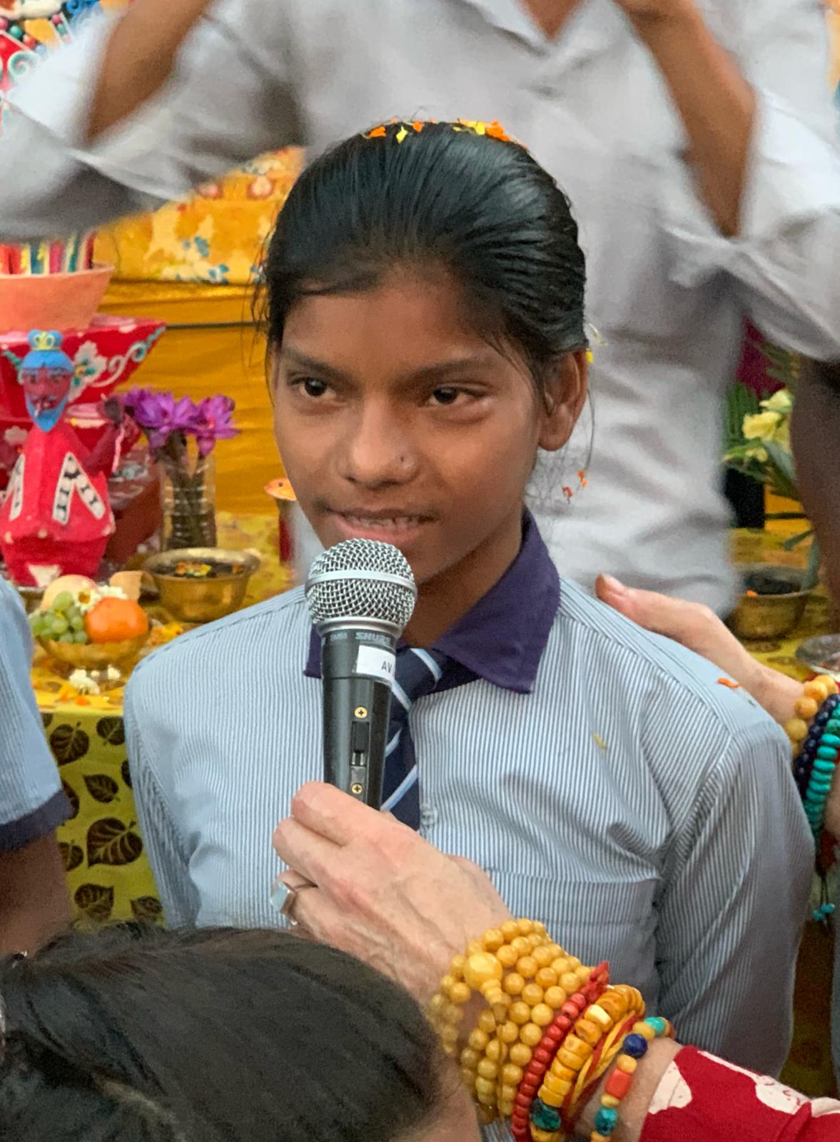 Schüler*innen eines Schulprojektes in Gaya.. Rigpa Gebetsfest, März 2019, Bodhgaya (Indien)